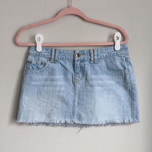 Aeropostale Dresses & Skirts - Aeropostale | Raw Hem Mini Skirt Sz 3/4